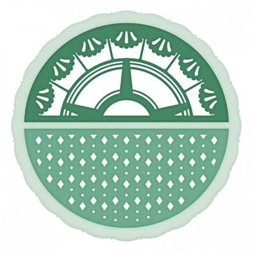 Heartfelt Creations - Rounded Scallop Window Die Set