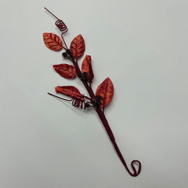 Green Tara Flowers - 16cm Christmas Vine - Red