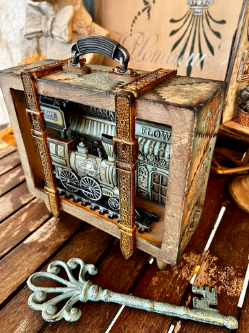 A Weekend of Classes with Stamperia's Antonis Tzanidakis - Class 6 "Art Of Travel" - Sunday 27 June 26 - 2pm to 7pm