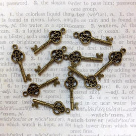 Artfull Embellies Charms - Small Key #1 - Antique Bronze