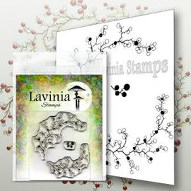 Lavinia Stamps - Berry Wreath with Mini Berries (LAV568)